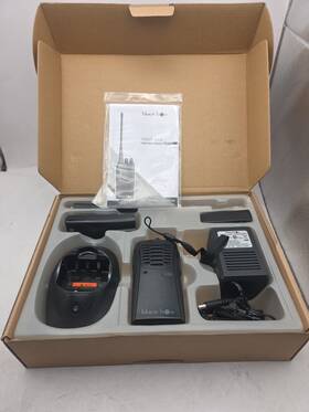 Blackbox 927404350125 Black Box V 2-way Radio Model New Open - Complete