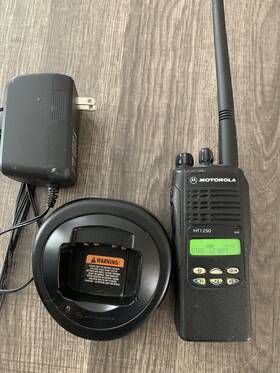 Motorola Aa25kdf9aa5aan Ht1250 Vhf Aah25kdf9aa5aa 136-173 Mhz 138 Channels