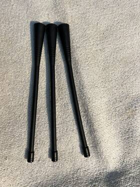 Motorola Aae23x502 Uhf 440-470 Antenna